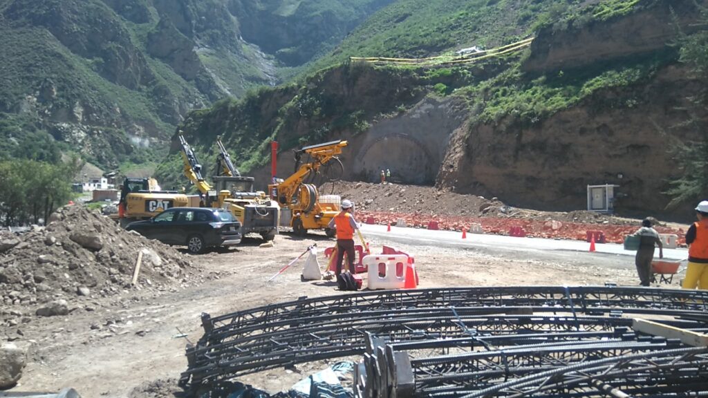 asistencia tecnica en servicios topograficos avanzados a proyecto de túnel chacahuaro