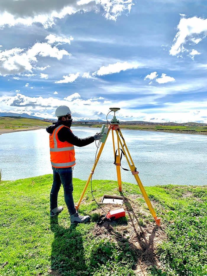 servicio topografico para construccion de malecon